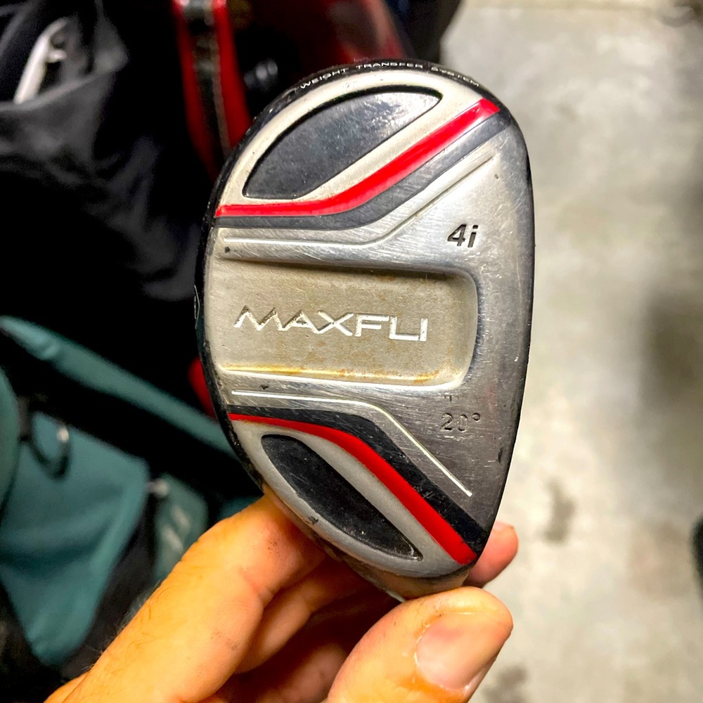 Golf club Maxfli 4i /20 deg hybrid club in Right Handed